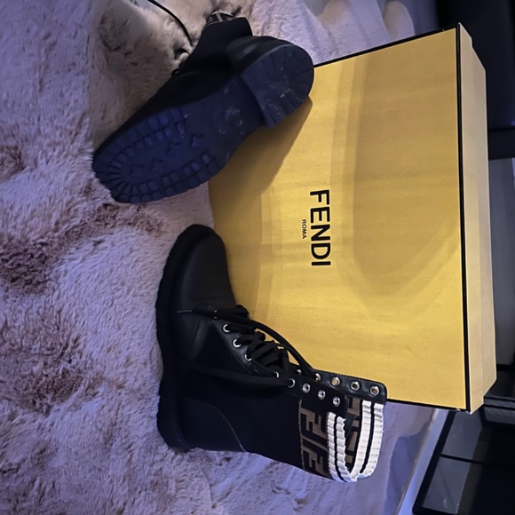 SOLD*** FENDI combat boots - Picture 3 of 3